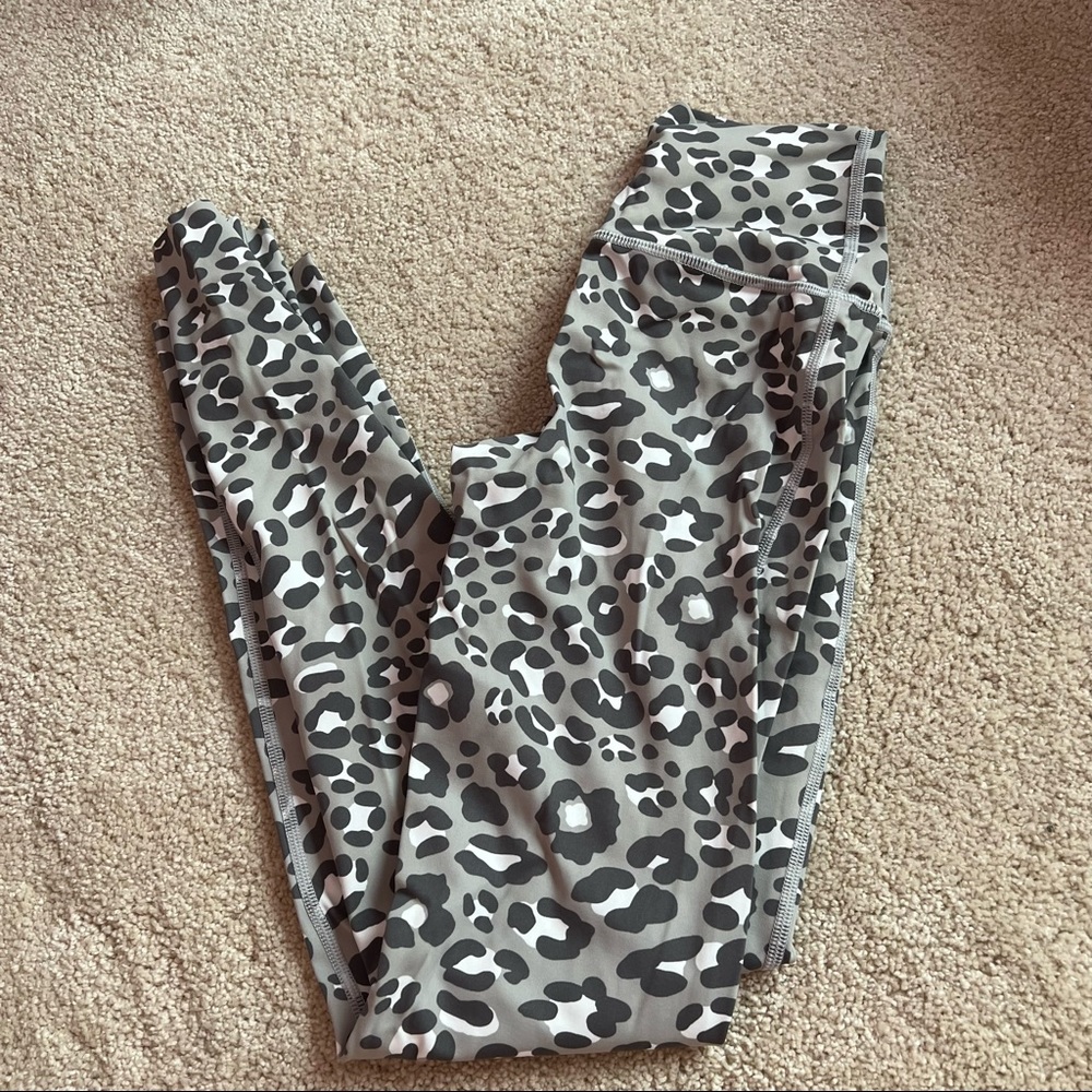 AERIE OFFLINE LEGGINGS HIGH WAISTED SIZE XS - NEVER WORN